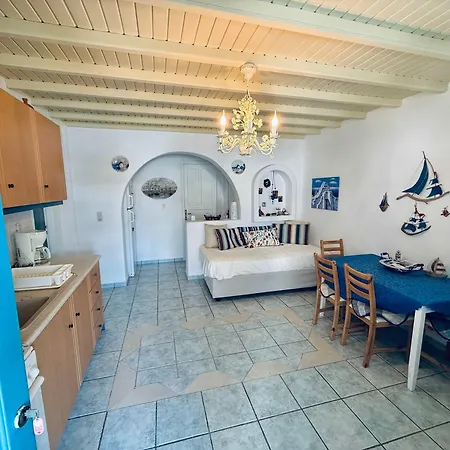 Stylish 2 Bd Escape With Patio At *