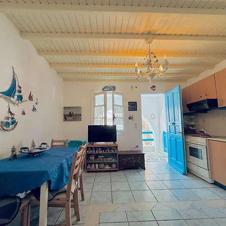Stylish 2 Bd Escape With Patio At *
