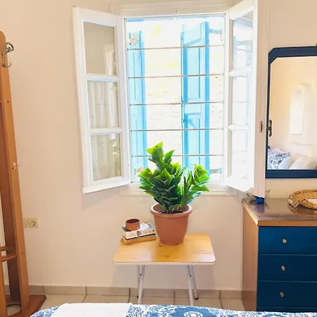 Stylish 2 Bd Escape With Patio At Apartment