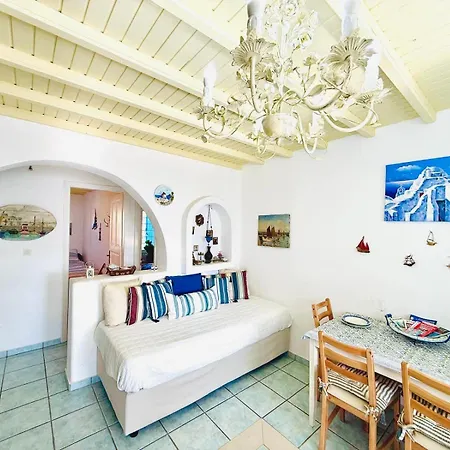 Stylish 2 Bd Escape With Patio At Apartment *